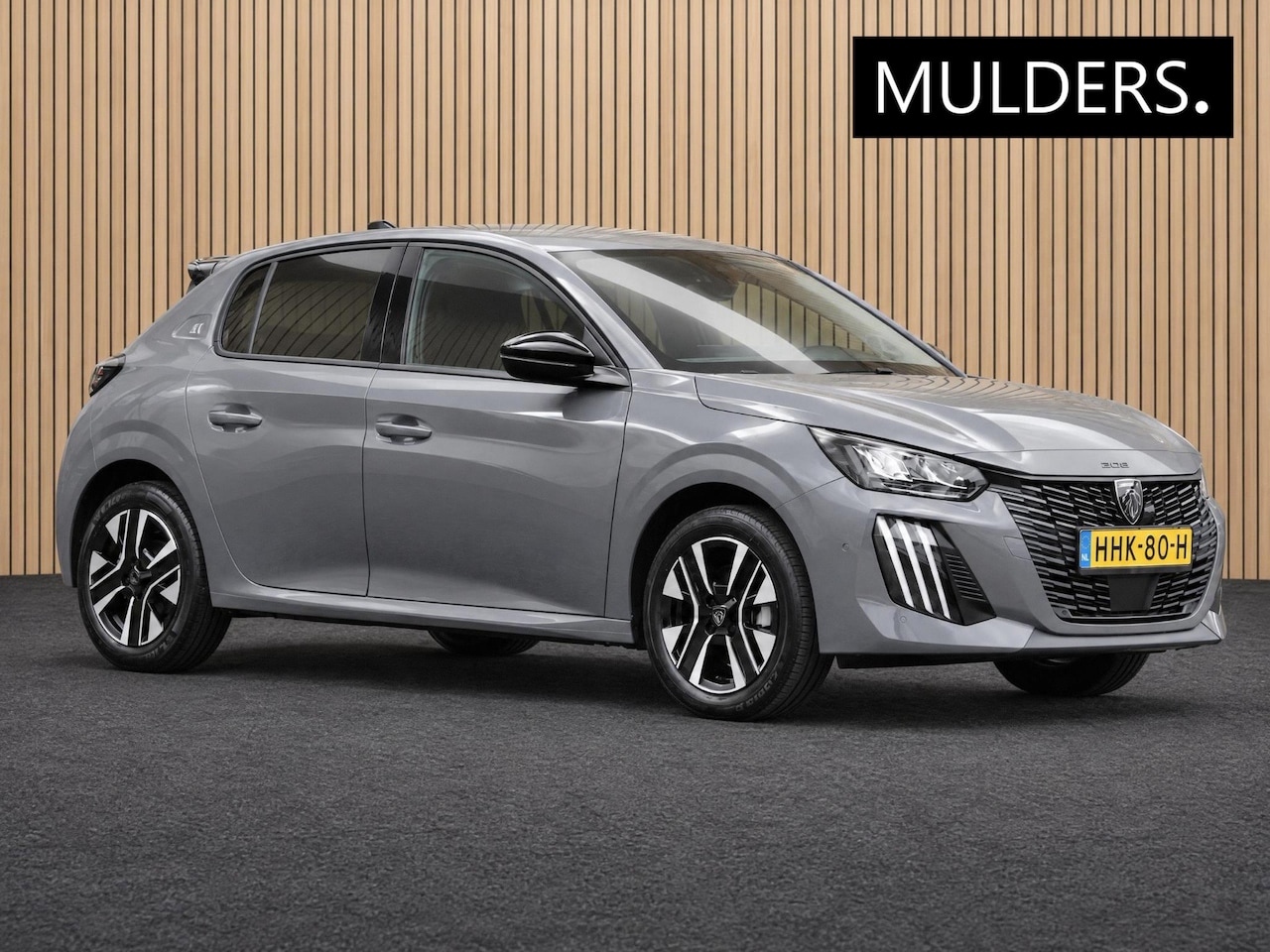 Peugeot 208 - 1.2 Hybrid 110 e-DCS6 Allure | Navi / Camera / Climate - AutoWereld.nl