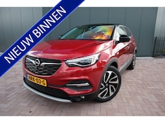 Opel Grandland X - 1.2 Turbo Business Executive Automaat Panoramadak Lederen comfort stoelen Stoelverwarming/
