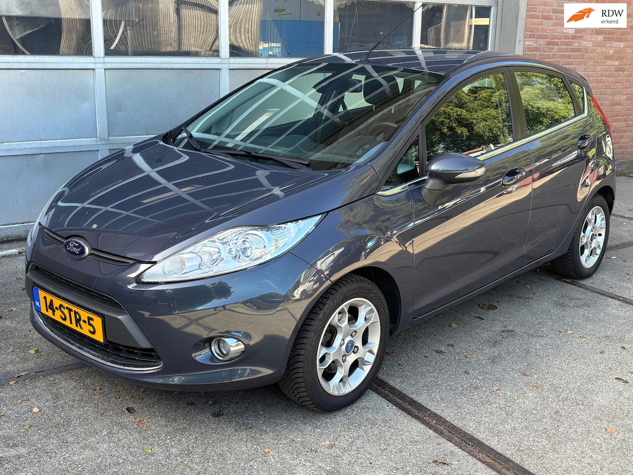 Ford Fiesta - 1.25 Titanium 1.25 Titanium,Climat,Cruise,LMV,5 Drs - AutoWereld.nl