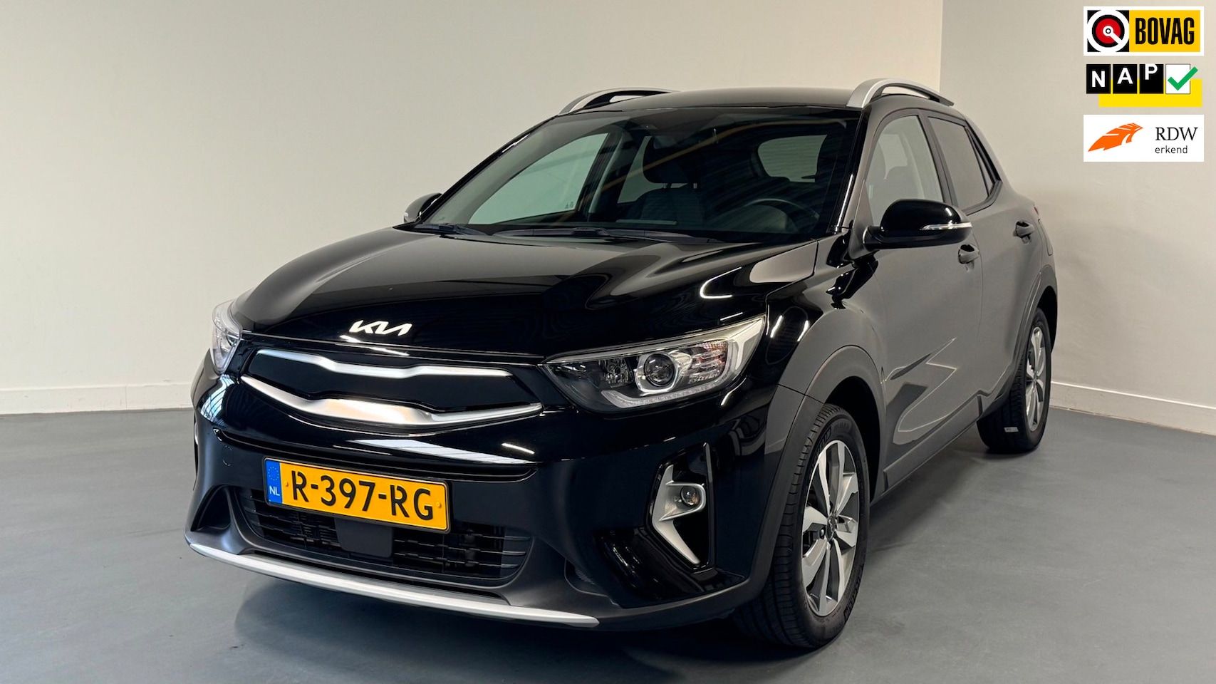 Kia Stonic - 1.0 T-GDi MHEV DynamicPlusLine | NL-AUTO | AUTOMAAT | PDC + CAMERA | TREKHAAK | CARPLAY | - AutoWereld.nl