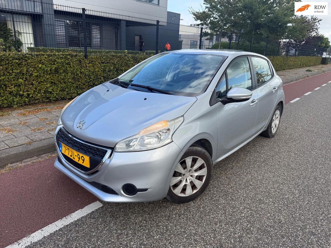 Peugeot 208 - 1.2 VTi Active Export prijs - AutoWereld.nl