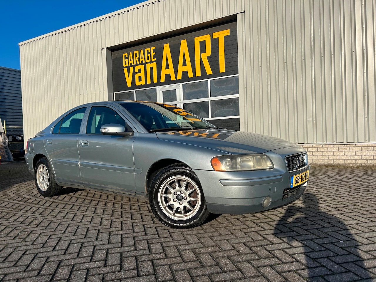 Volvo S60 - 2.4 Kinetic | LEER | AUTOM | NAVI | STOEL VERW | - AutoWereld.nl