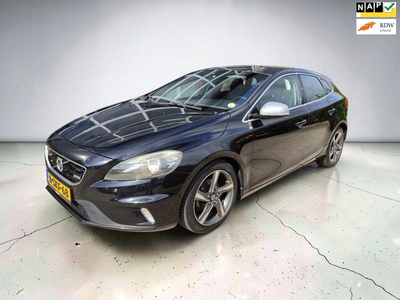Volvo V40 - 1.6 D2 R-Design 1.6 D2 R-Design - AutoWereld.nl