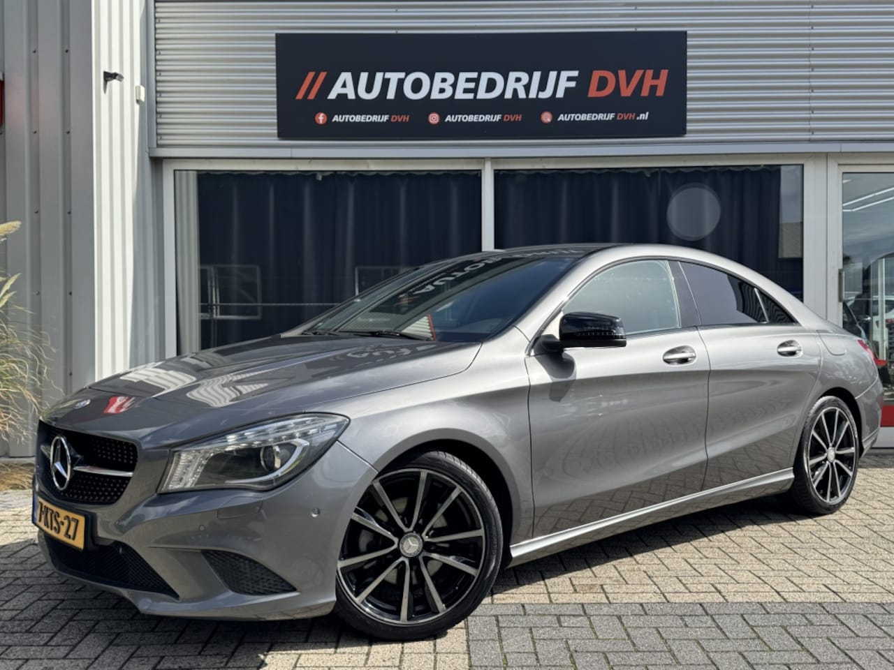 Mercedes-Benz CLA-Klasse - 180 / CRUISE / PARKEERSENS. / AIRCO / NAP / - AutoWereld.nl