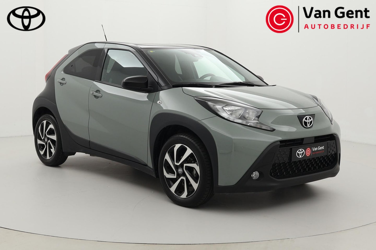 Toyota Aygo X - 1.0 VVT-i S-CVT Pulse | Apple Carplay / Android Auto | Parkeersensoren voor/achter | Keyle - AutoWereld.nl
