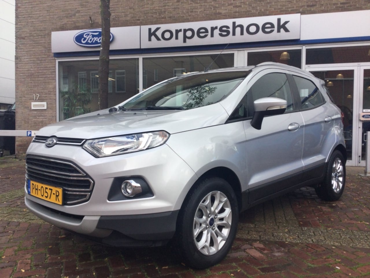 Ford EcoSport - 1.0 EcoB. 125 pk Titanium | Nw. distributieriem - AutoWereld.nl