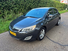 Opel Astra - 1.4 Turbo Edition