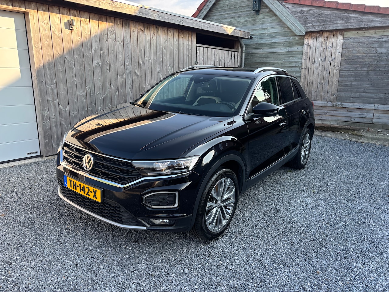 Volkswagen T-Roc - 2.0 TSI 4Motion Sport - AutoWereld.nl