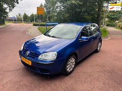 Volkswagen Golf - 1.4 FSI Comfortline | Airco| Cruise |Trekhaak | 5 deuren |