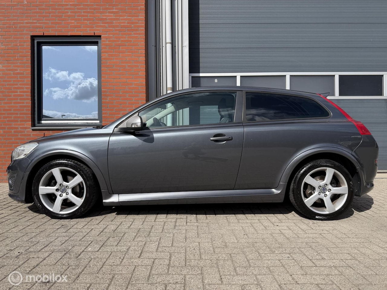 Volvo C30 - 2.0 R-Edition - goed onderhouden - - AutoWereld.nl