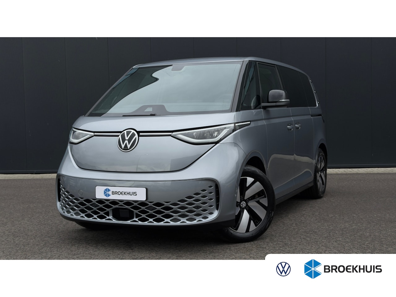 Volkswagen ID. Buzz - Pro 77kWh SOH 95,6% | Trekhaak | Camera | Elec. Achterklep | Stoelverwarming | App Connect - AutoWereld.nl