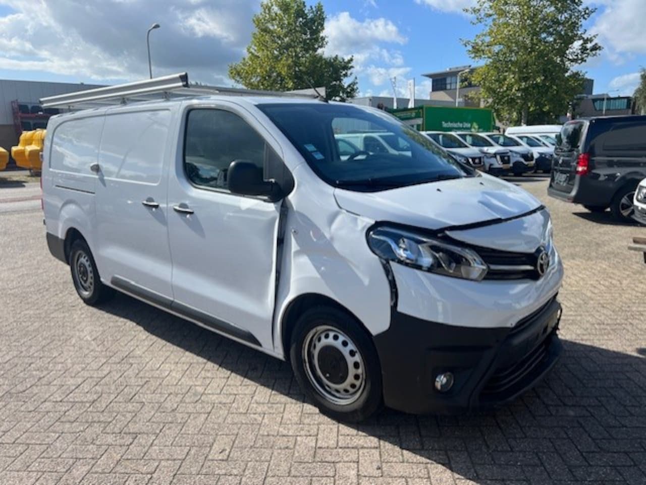 Toyota PROACE Long Worker - 2.0 D-4D 106KW AIRCO KLIMA EURO6 - AutoWereld.nl
