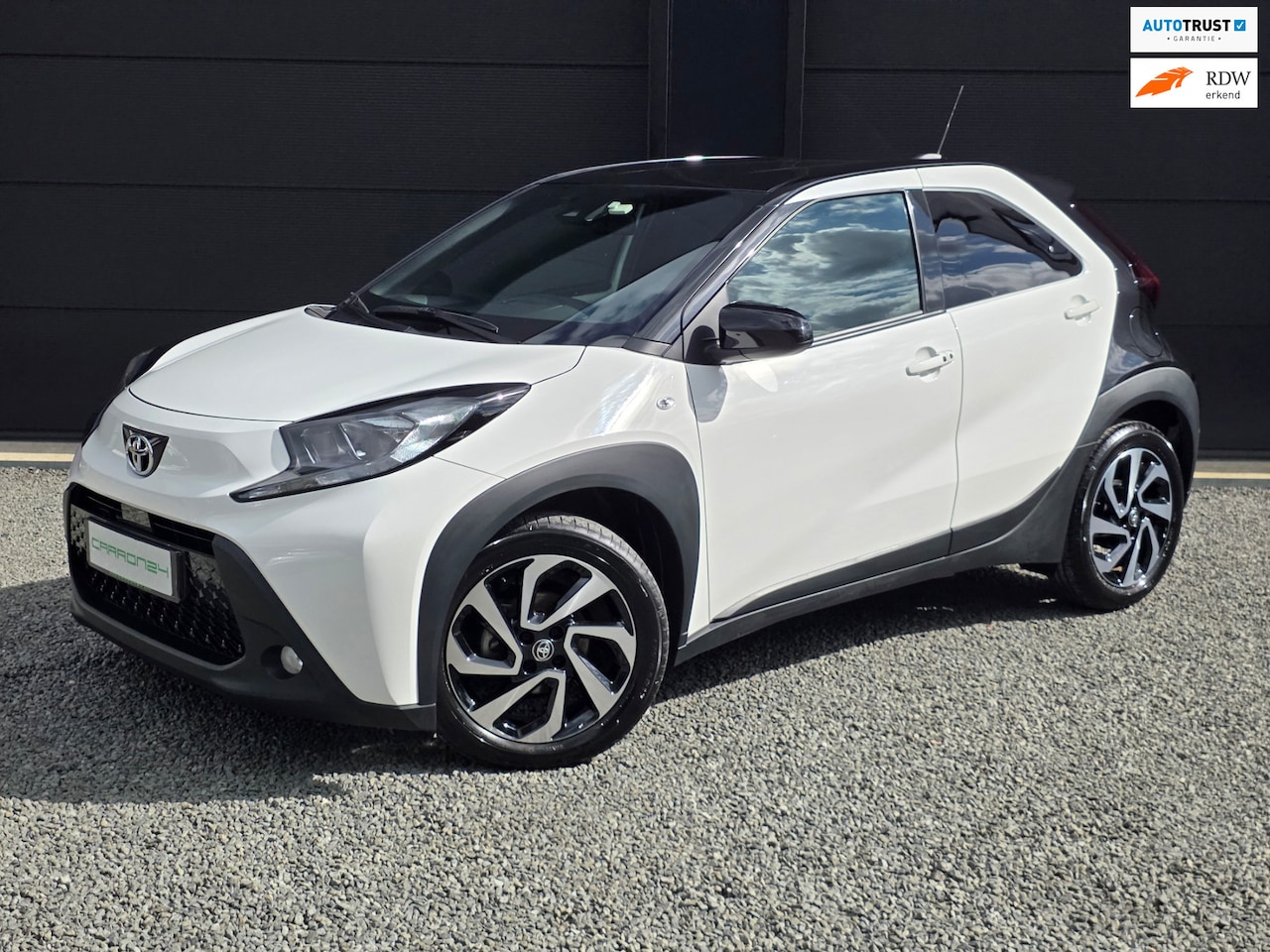 Toyota Aygo X - 1.0 VVT-i S-CVT Premium 1.0 VVT-i S-CVT Premium - AutoWereld.nl