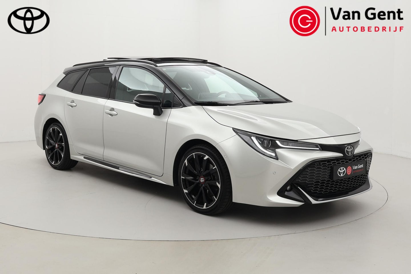 Toyota Corolla Touring Sports - 2.0 Hybrid GR-Sport Plus | Panoramadak | Trekhaak | Leder | Dodehoek detectie | JBL | Stoe - AutoWereld.nl