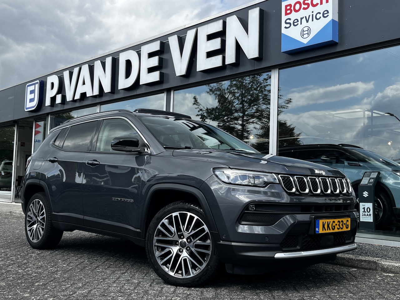 Jeep Compass - 1.3T Limited | Pano - AutoWereld.nl