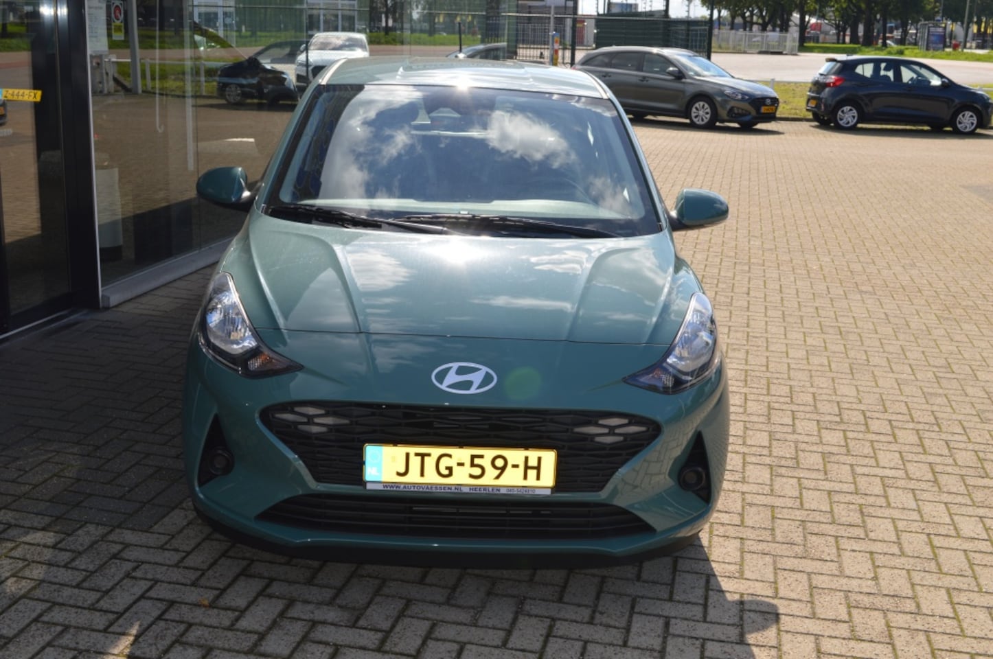 Hyundai i10 - 1.0 Comfort Automaat NL-auto Navi Camera PDC all weathers