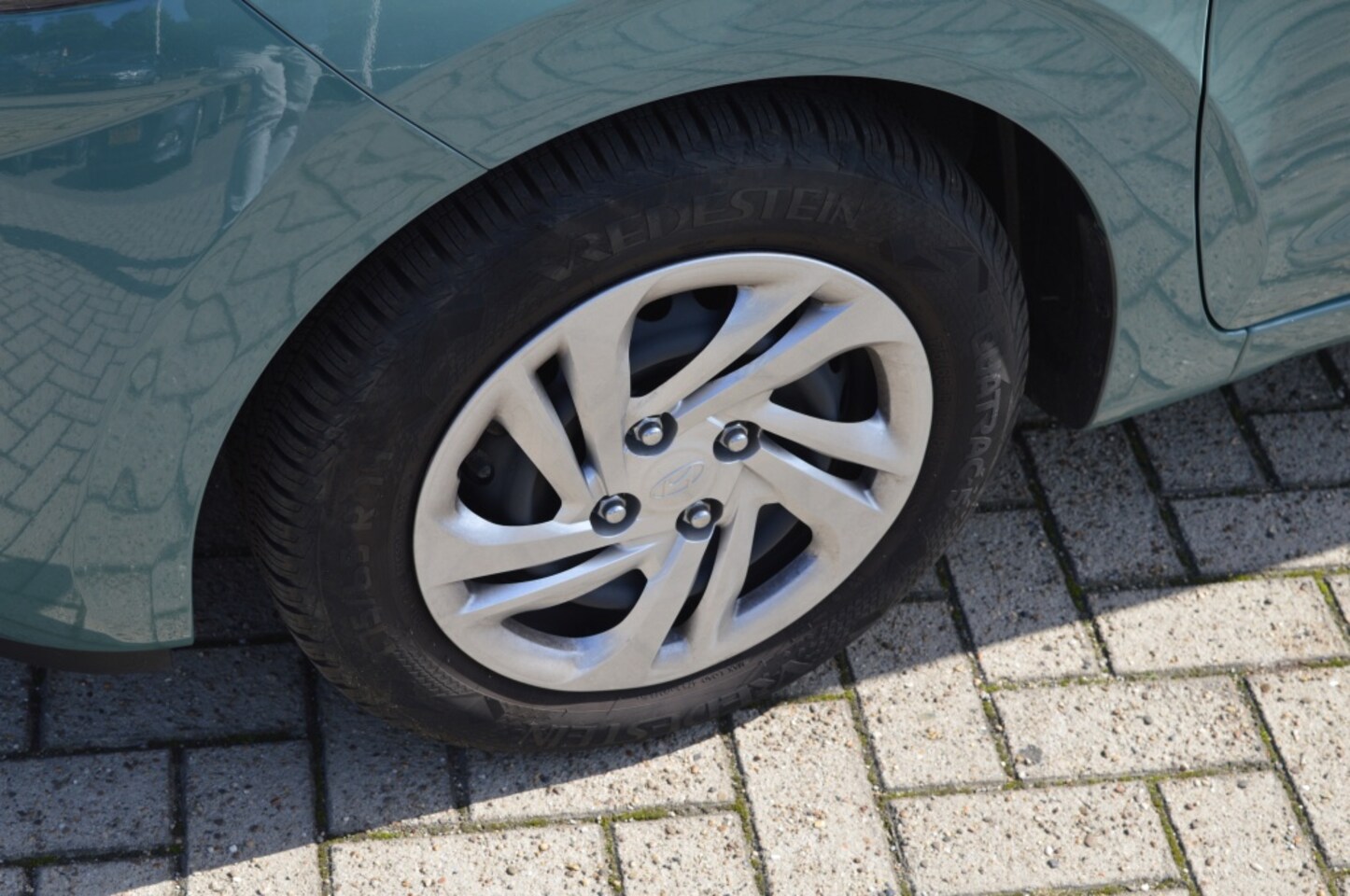 Hyundai i10 - 1.0 Comfort Automaat NL-auto Navi Camera PDC all weathers