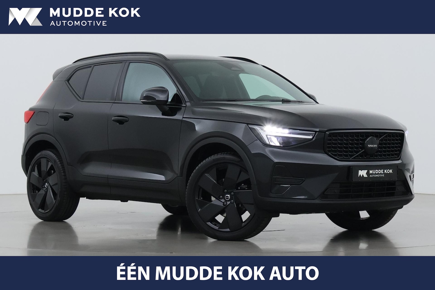 Volvo XC40 - 2.0 B3 Plus Black Edition | Harman/Kardon | Camera | Stoel+Stuurverwarming | Memory | Keyl - AutoWereld.nl