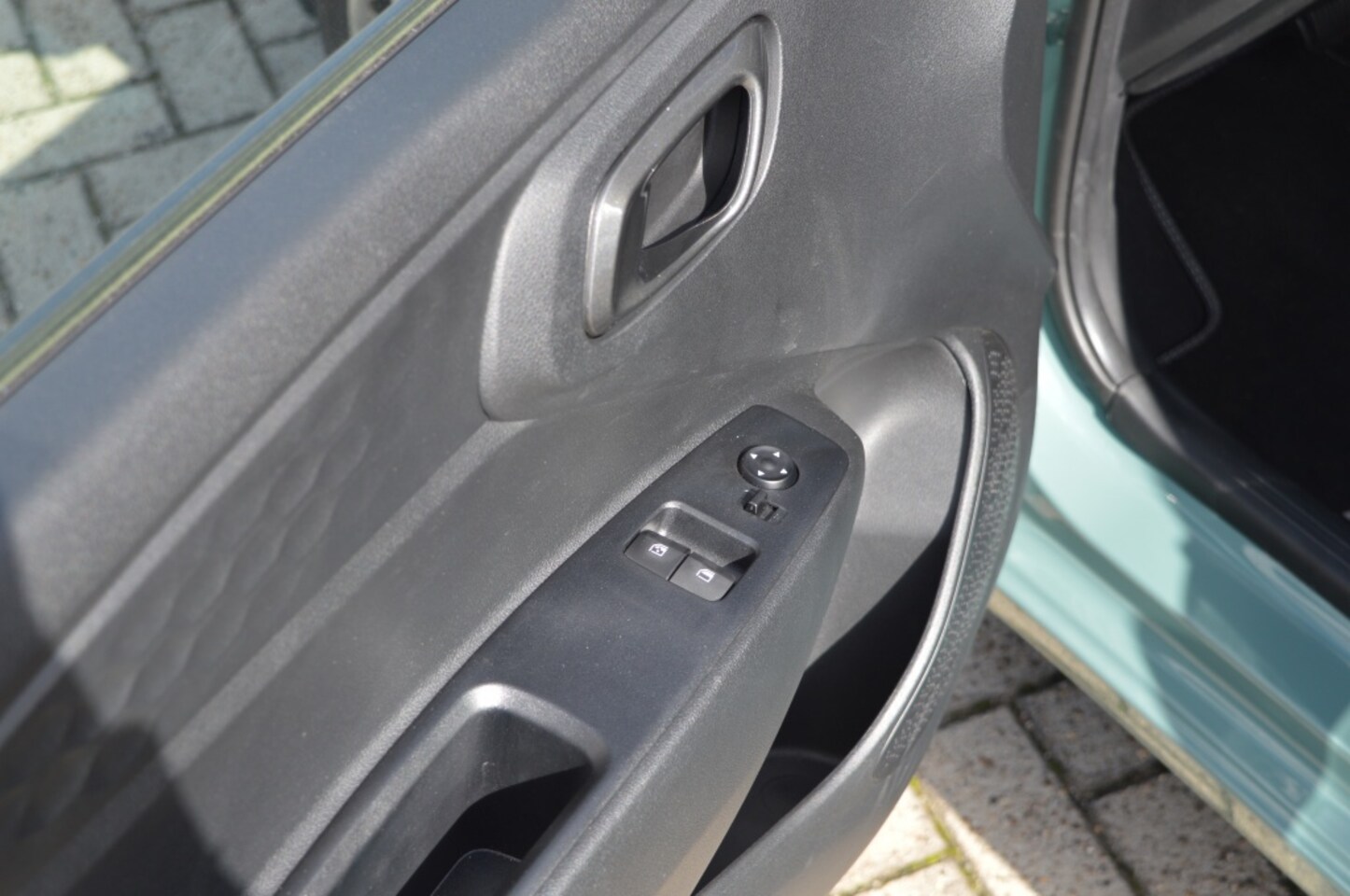 Hyundai i10 - 1.0 Comfort Automaat NL-auto Navi Camera PDC all weathers
