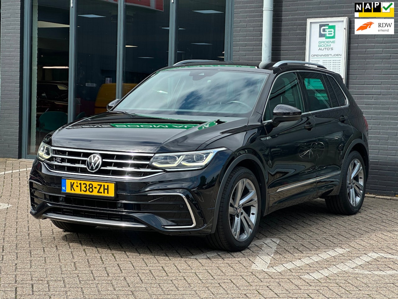 Volkswagen Tiguan - 1.5 TSI R-Line Business+/1STE EIG/CAMERA/CARPLAY/NAVI/NETTE STAAT!! - AutoWereld.nl