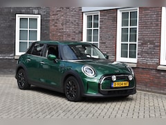 MINI Cooper - 1.5 Cooper 5drs automaat Wij zijn op afspraak geopend Graag bellen voor uw komst