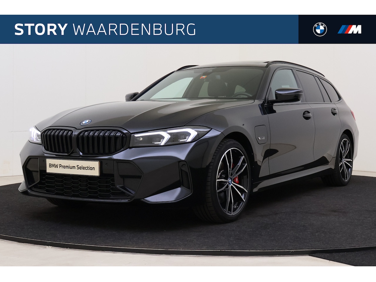 BMW 3-serie Touring - 320e M Sport Automaat / Panoramadak / Sportstoelen / Comfort Access / Adaptieve LED / Har - AutoWereld.nl