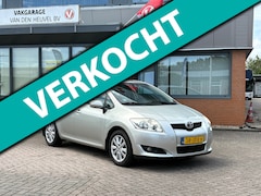 Toyota Auris - 1.6-16V Luna