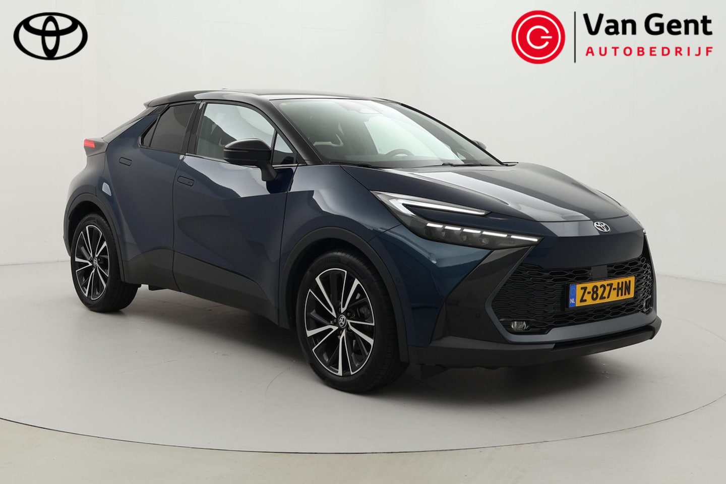 Toyota C-HR - 2.0 Hybrid 200 Executive | Panoramadak | Dodehoek detectie | JBL | Stoelverwarming | 360 c - AutoWereld.nl