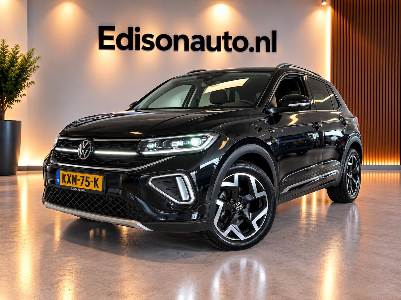 Volkswagen T-Cross - 1.0 TSI R-Line DSG 116PK *NAVI*CAM*ACC*TREKHAAK* - AutoWereld.nl