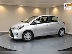 Toyota Yaris - 1.5 Hybrid Lease Limited *Top onderhouden* Camera|Navi|Trekhaak|Cruise|Climate|BT|Dealer O