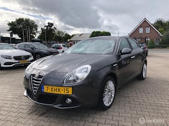 Alfa Romeo Giulietta - 1.4 T Exclusive Automaat Navi Cruese