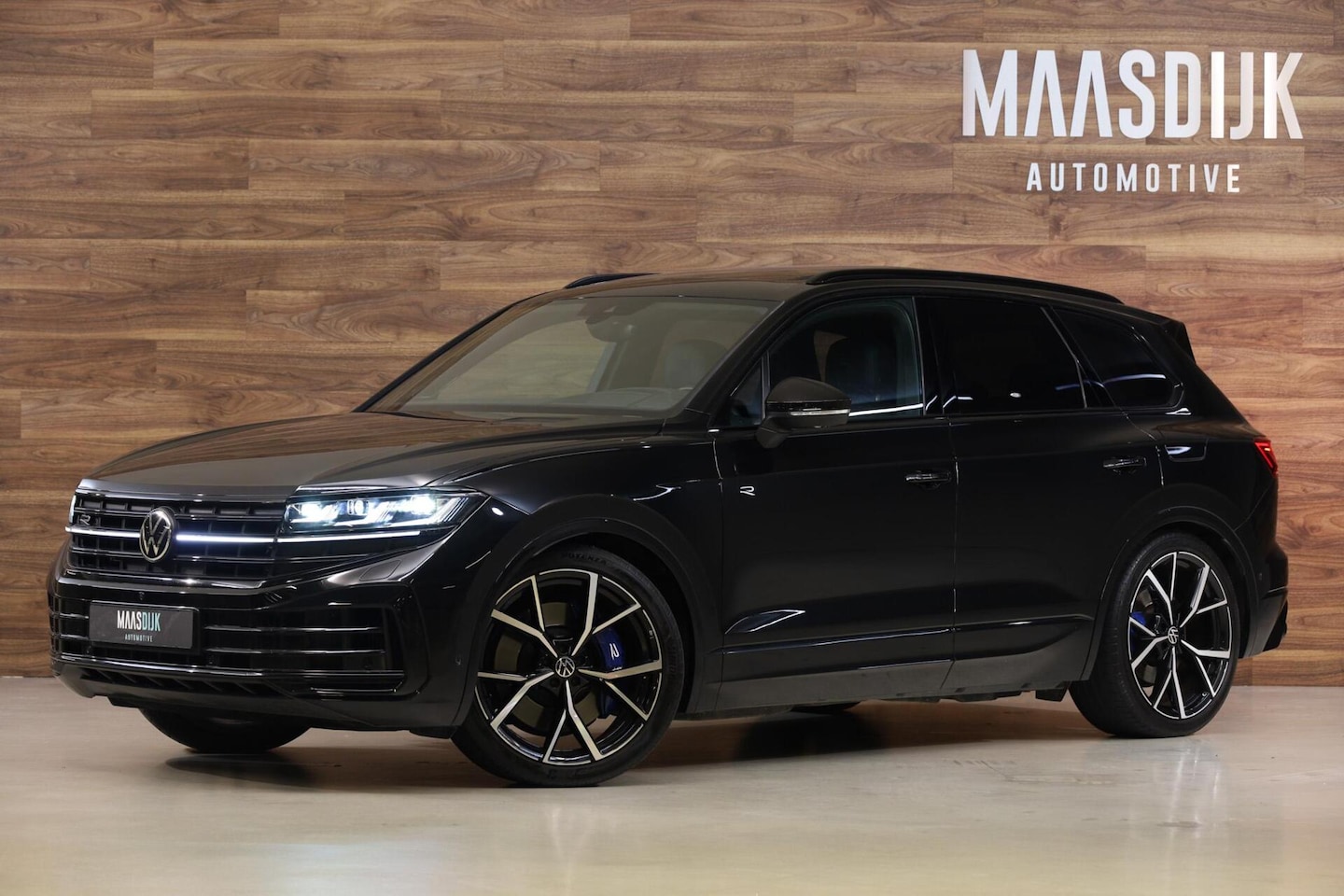 Volkswagen Touareg - 3.0 TSie 4MOTION|R-Line|Pano|Massage|Dyna| - AutoWereld.nl