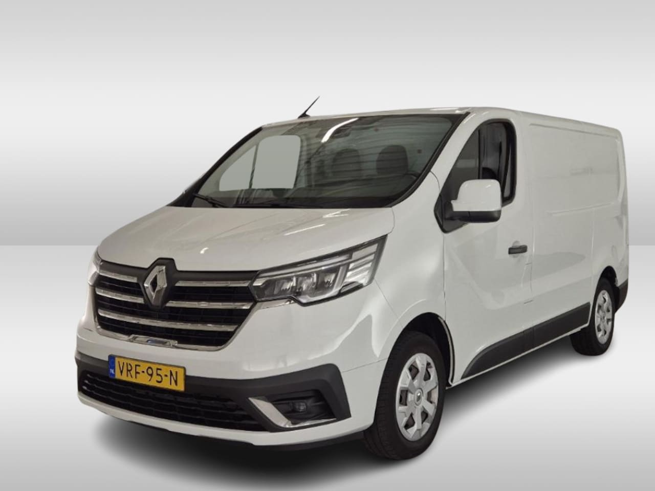 Renault Trafic - 2.0 dCi 130pk L1 H1 Work Edition Inrichting - AutoWereld.nl