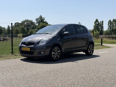 Toyota Yaris - 1.3 VVTi AIRCO | ELEC RMN/SPGLS | ZGAN