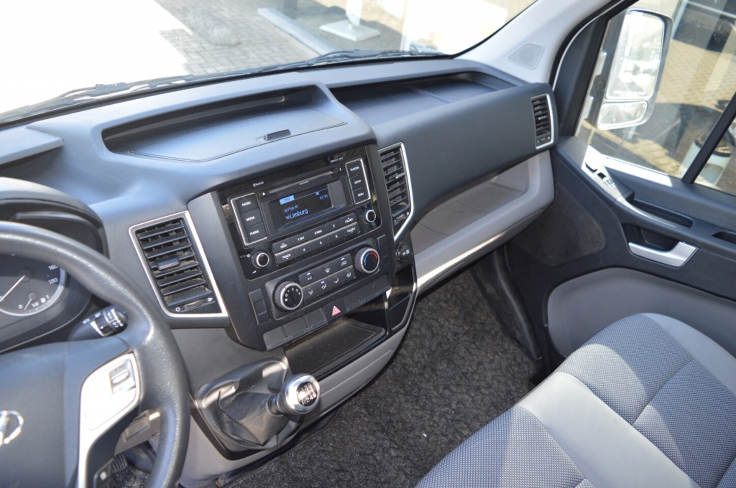 Hyundai H 350 - 2.5 Diesel 150pk Pick-up Airco Cruise Carkit
