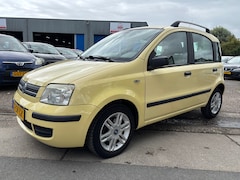 Fiat Panda - 1.2 Emotion. Airco Carplay scherm