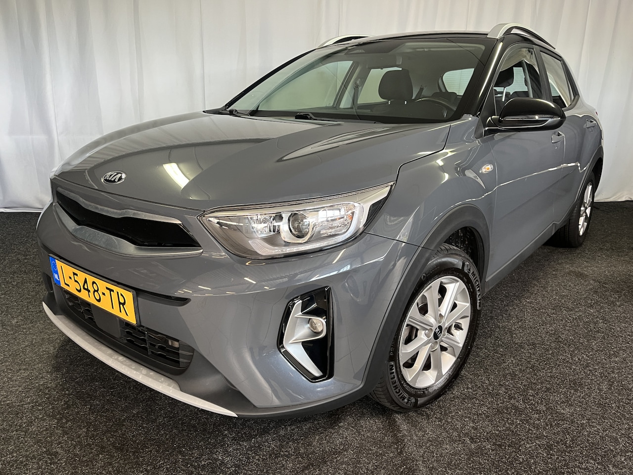 Kia Stonic - 1.0 T-GDi MHEV DynamicLine 1E EIGN/ECC/CAMERA/APPLE/CRUISE - AutoWereld.nl