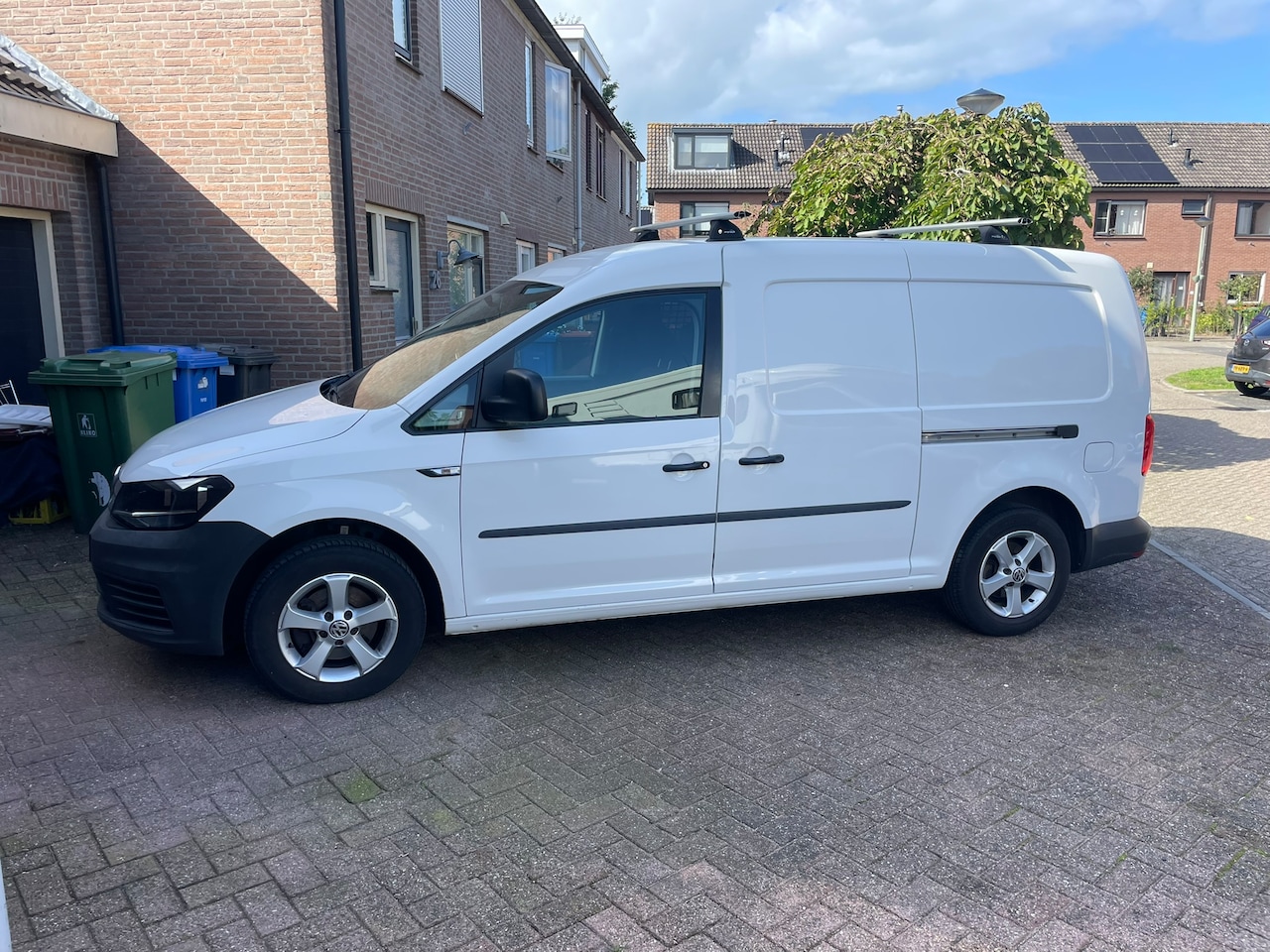 Volkswagen Caddy - 2.0 TDI L2H1 BMT Maxi Trendline - AutoWereld.nl