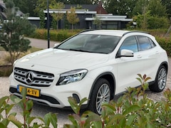 Mercedes-Benz GLA-Klasse - 200 Business Nieuwstaat 19 inch AMG velgen Trekhaak cruise camera navi 156 pk