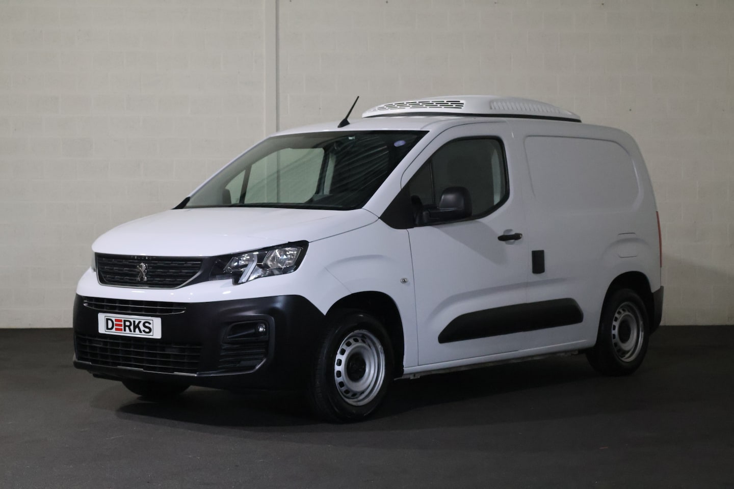 Peugeot Partner - 1.2 Koelwagen Vrieswagen -15 Dag en Nacht - AutoWereld.nl