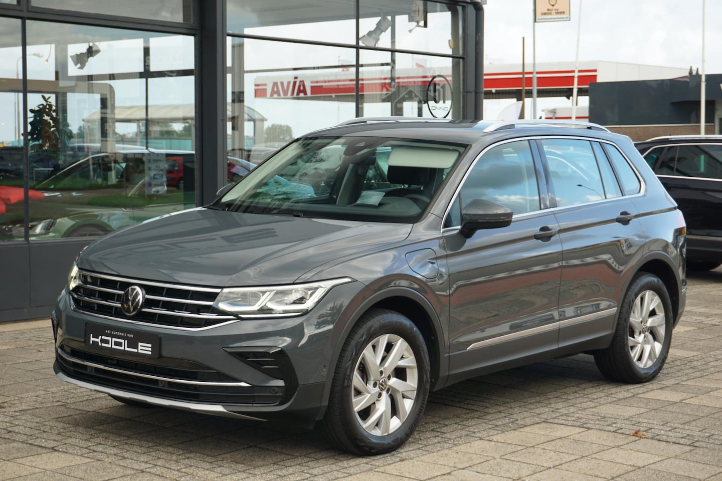 Volkswagen Tiguan - 1.4 TSI eHybrid Elegance | ACC | HUD | IQ | CarPlay | massage - AutoWereld.nl