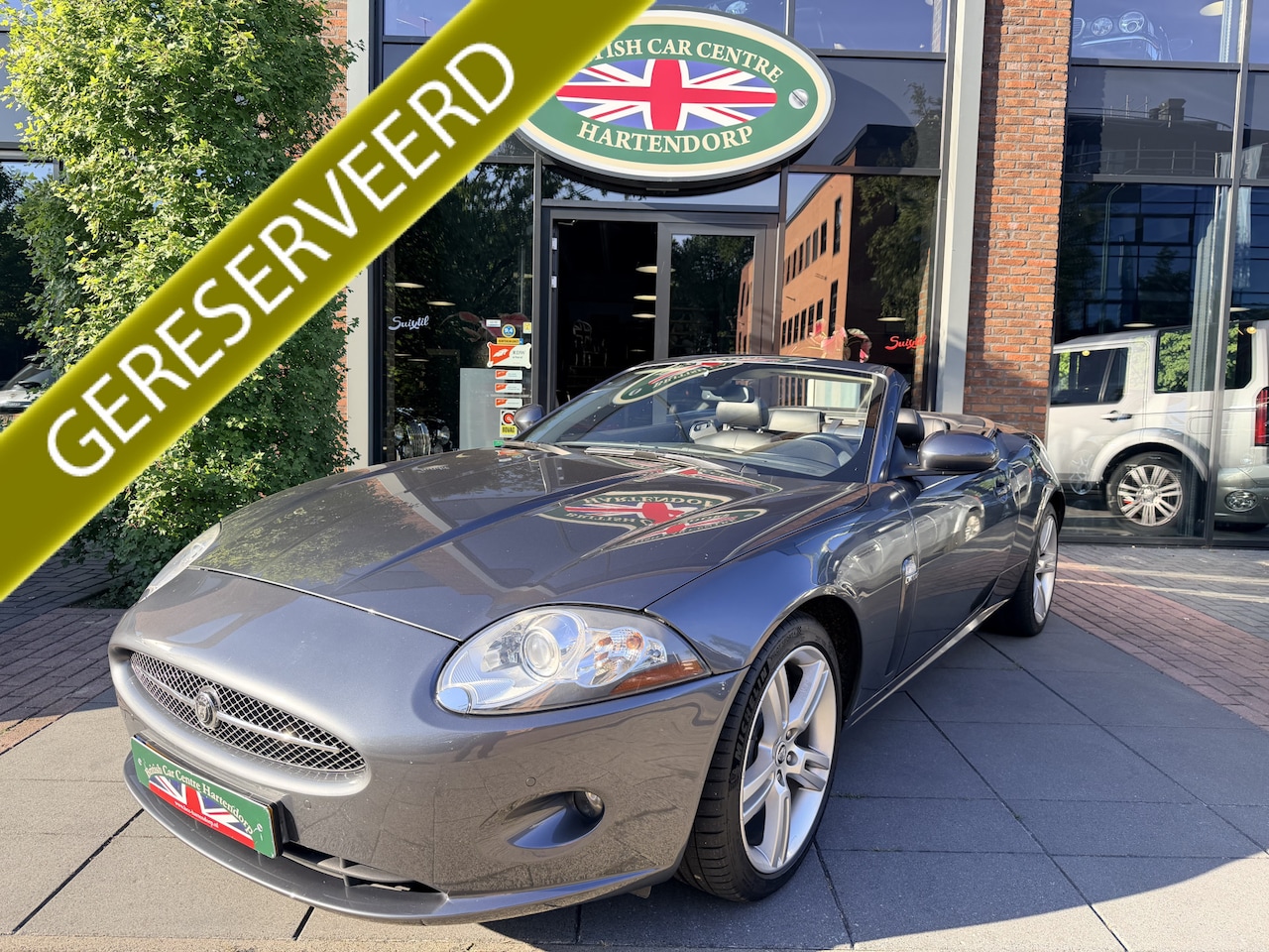 Jaguar XK - 4.2 V8 Convertible 4.2 V8 Convertible - AutoWereld.nl