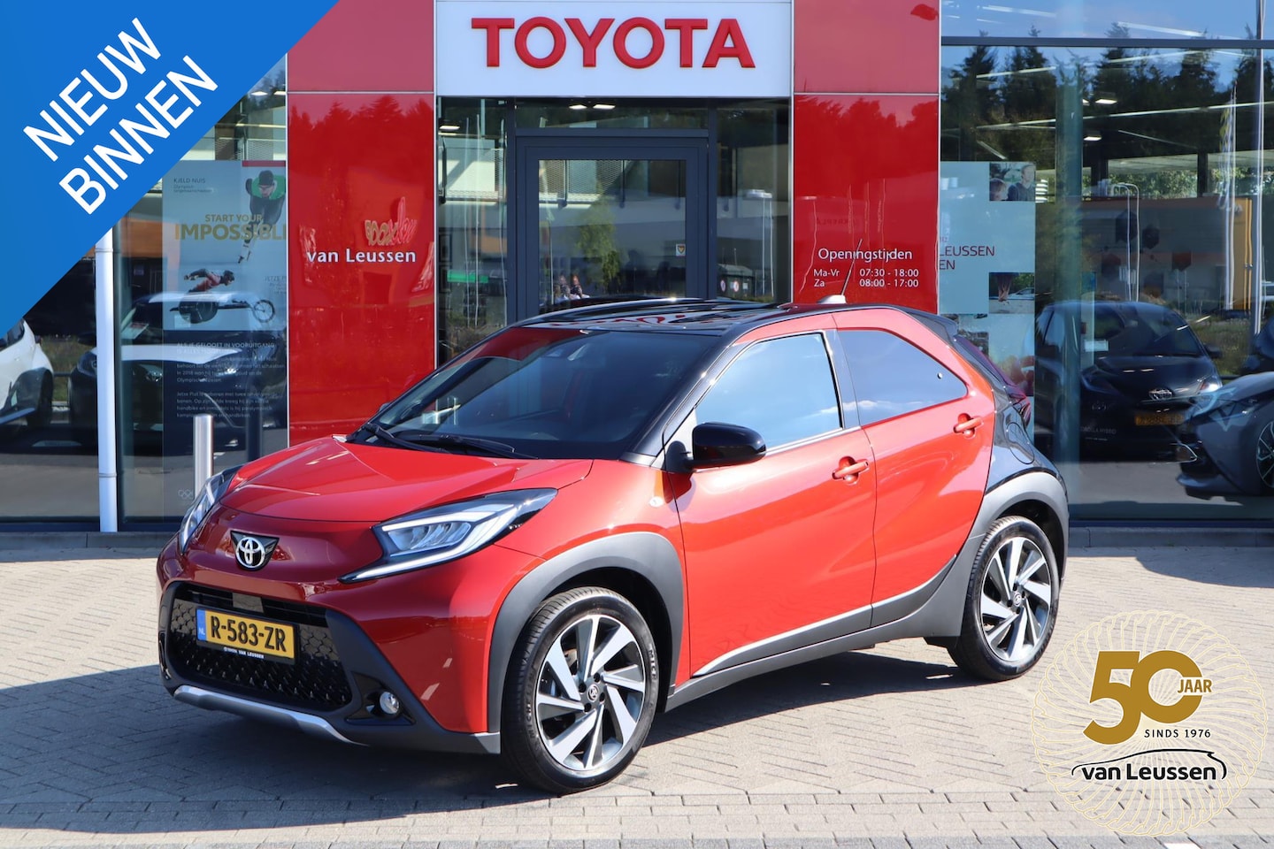 Toyota Aygo X - ENVY 5-DRS AUTOMAAT TREKHAAK CLIMA AD-CRUISE NAVI JBL-AUDIO APPLE/ANDROID CAMERA - AutoWereld.nl
