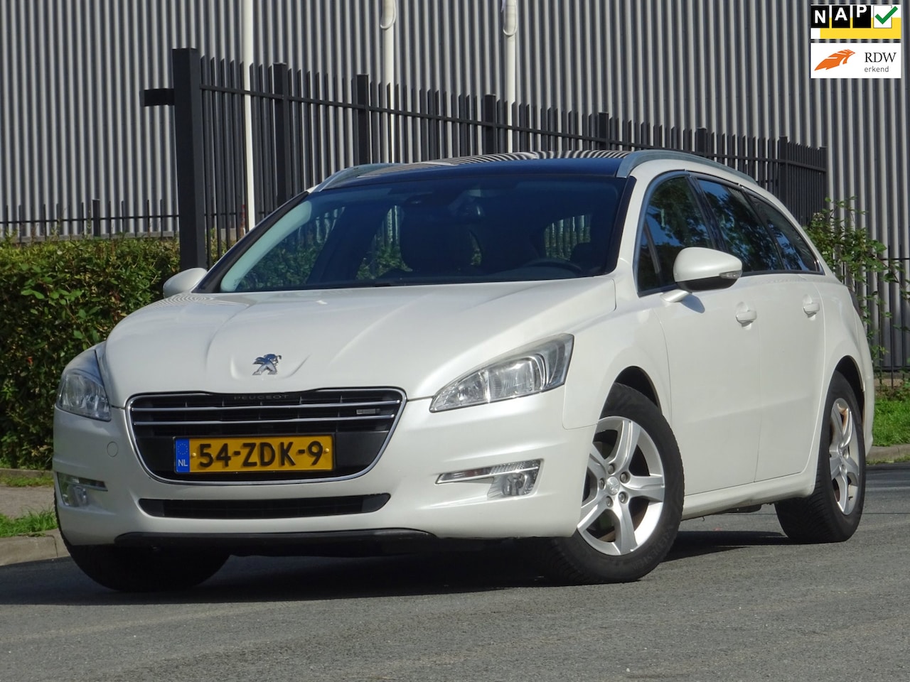 Peugeot 508 SW - 1.6 e-HDi Blue Lease Executive NAP/PANO/NAVI - AutoWereld.nl