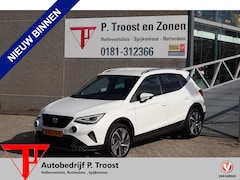 SEAT Arona - 1.0 EcoTSI FR Apple carplay/Stoelverwarming/Achteruitrijcamera/Navigatie/Digitale teller/K