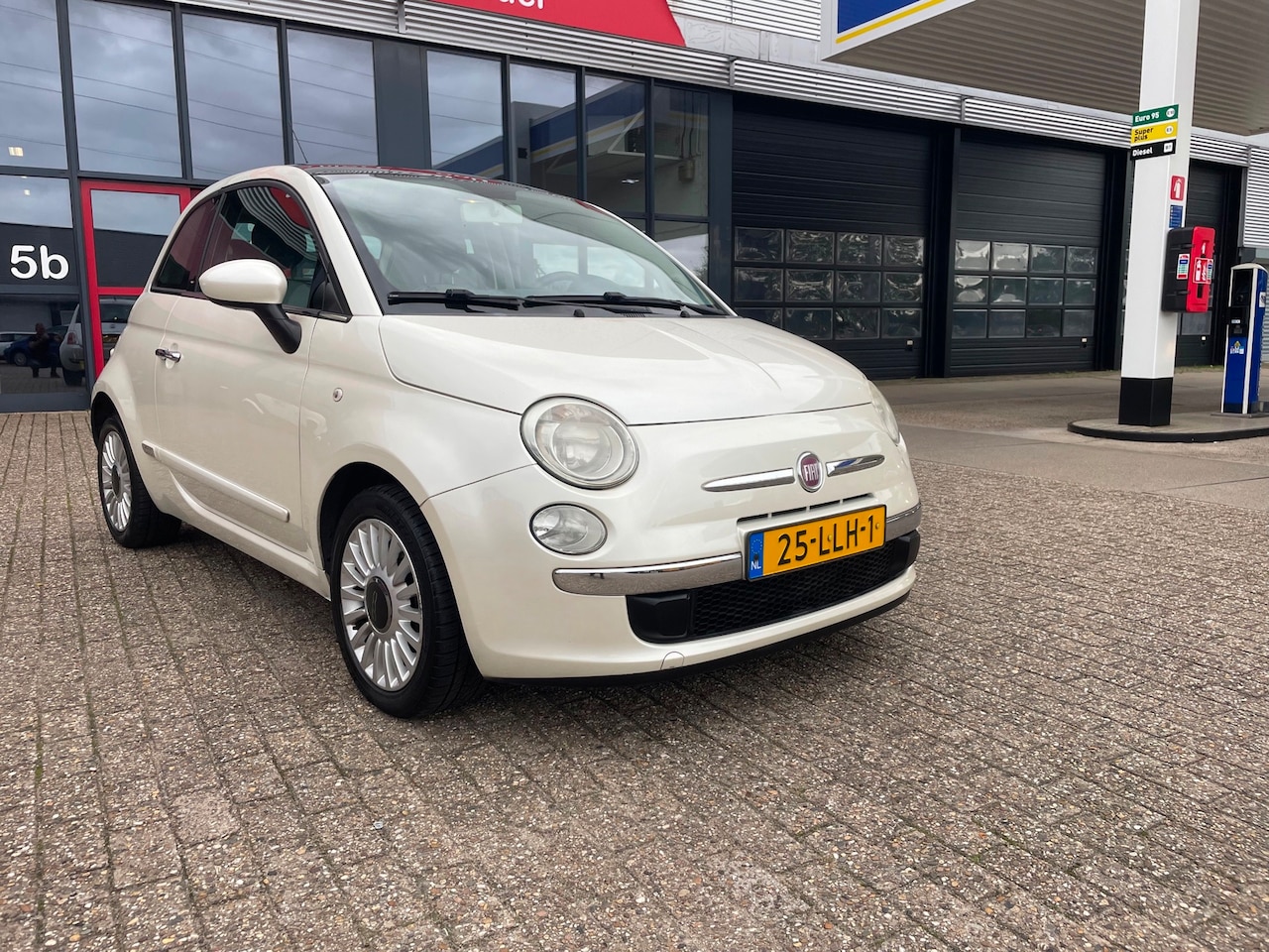 Fiat 500 - 1.2 Lounge automaat airco nette auto - AutoWereld.nl
