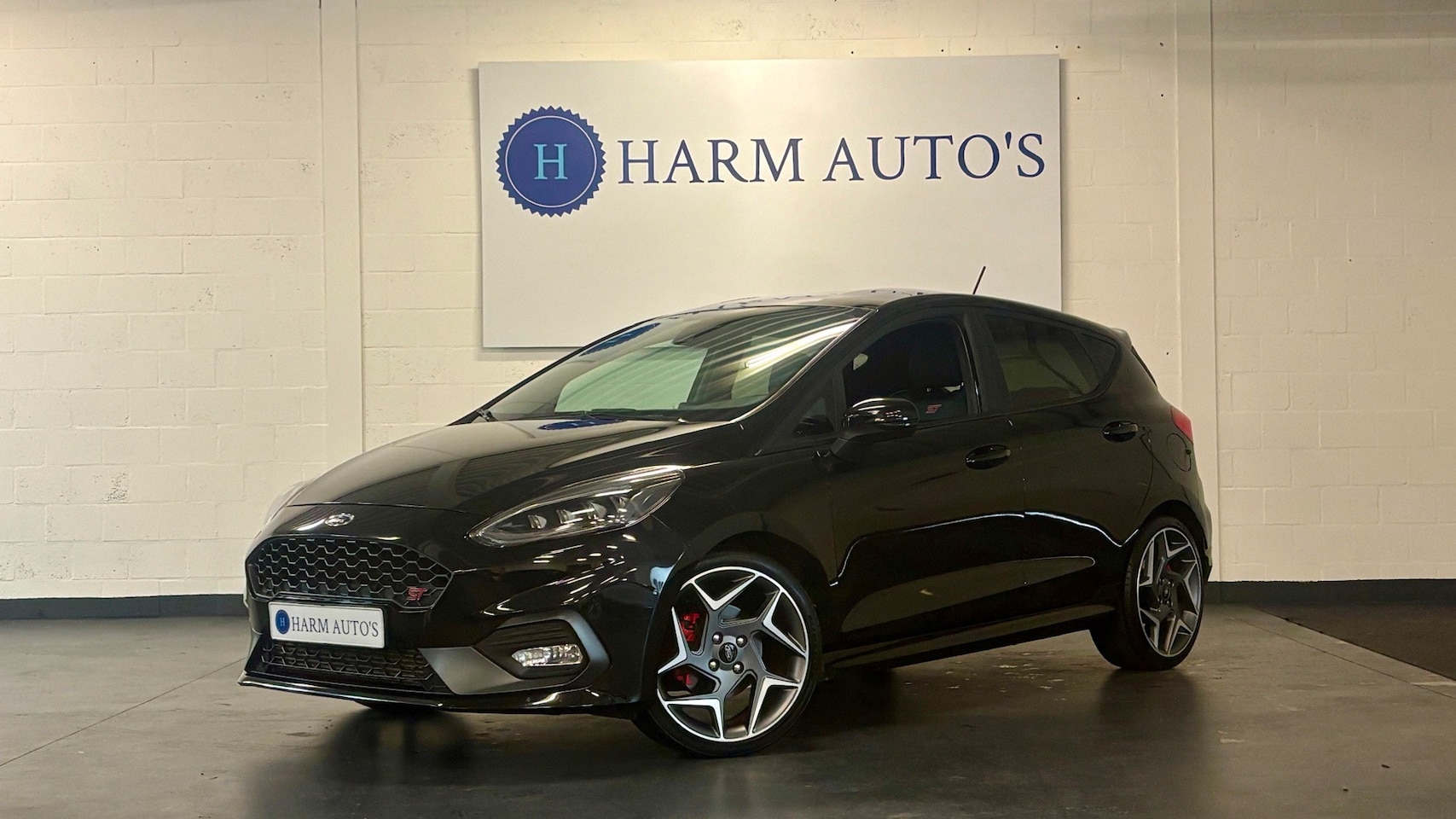 Ford Fiesta - 1.5 EcoBoost ST-3 200pk Alcantara / CAM / Navi / Keyless / LED / '18' - AutoWereld.nl