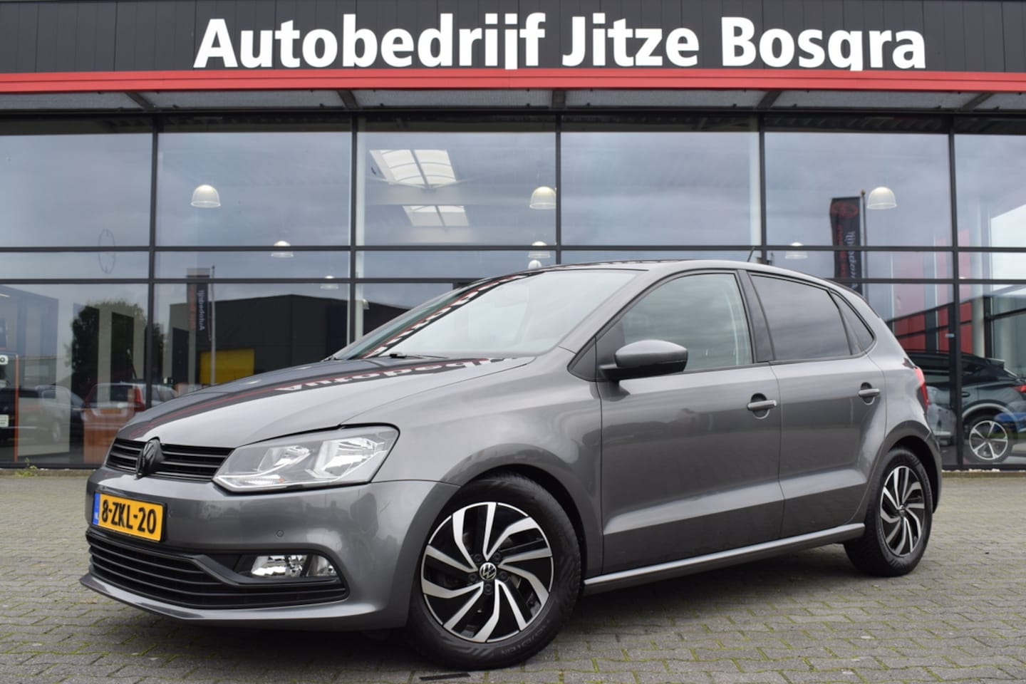 Volkswagen Polo - 1.2 TSi 5Drs Comfortline Airco | Telefonie | Cruise Control | Isofix | Volledig Onderhoude - AutoWereld.nl