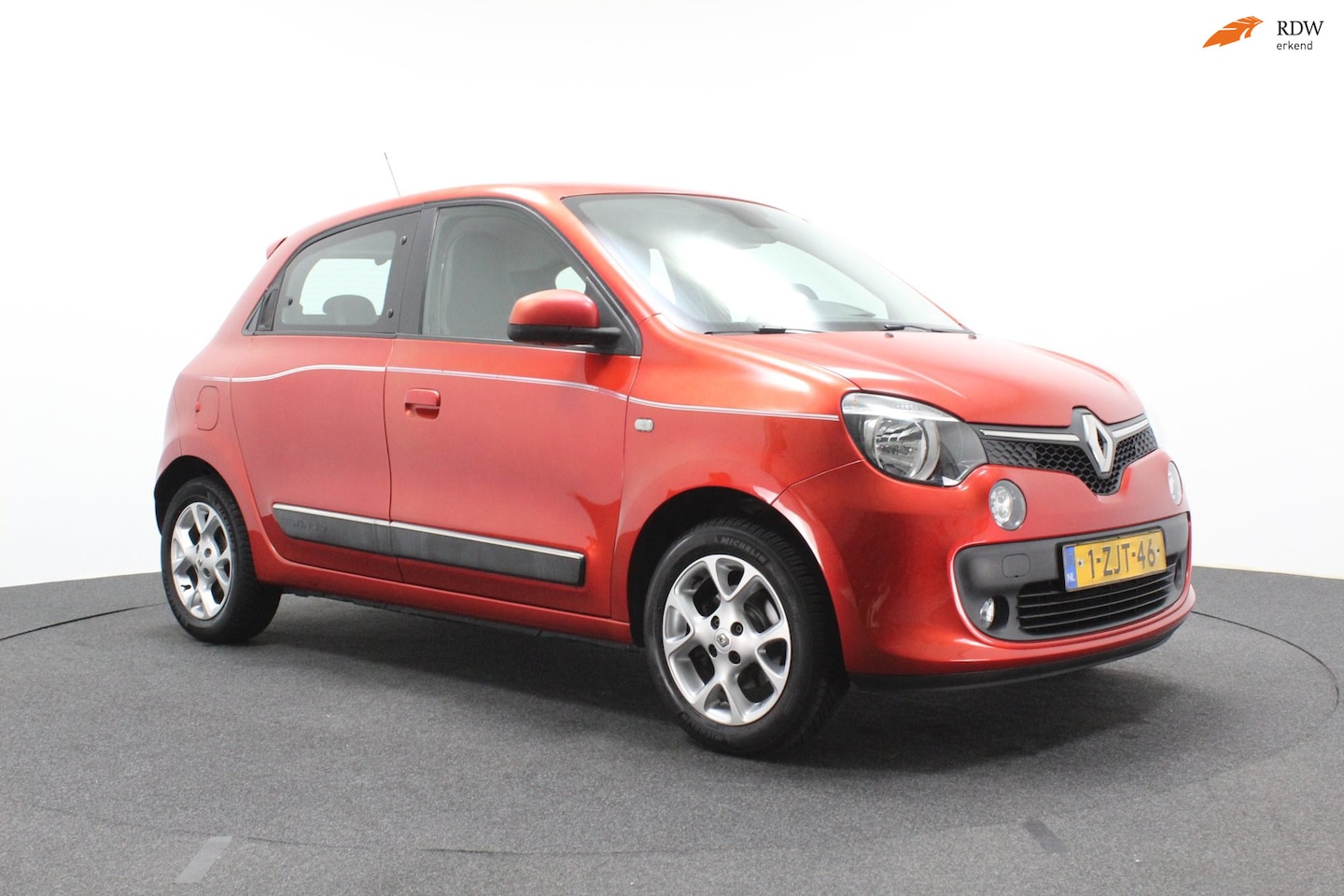 Renault Twingo - 1.0 SCe Dynamique | Airco | Cruise control | Sportvelgen | Goed onderhouden - AutoWereld.nl