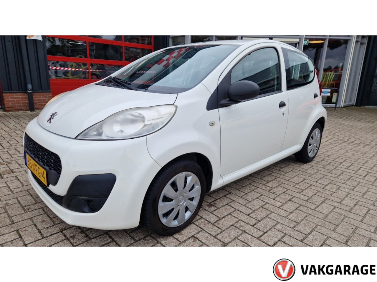Peugeot 107 - AIRCO /ALL SEASON 1.0 Access Accent - AutoWereld.nl